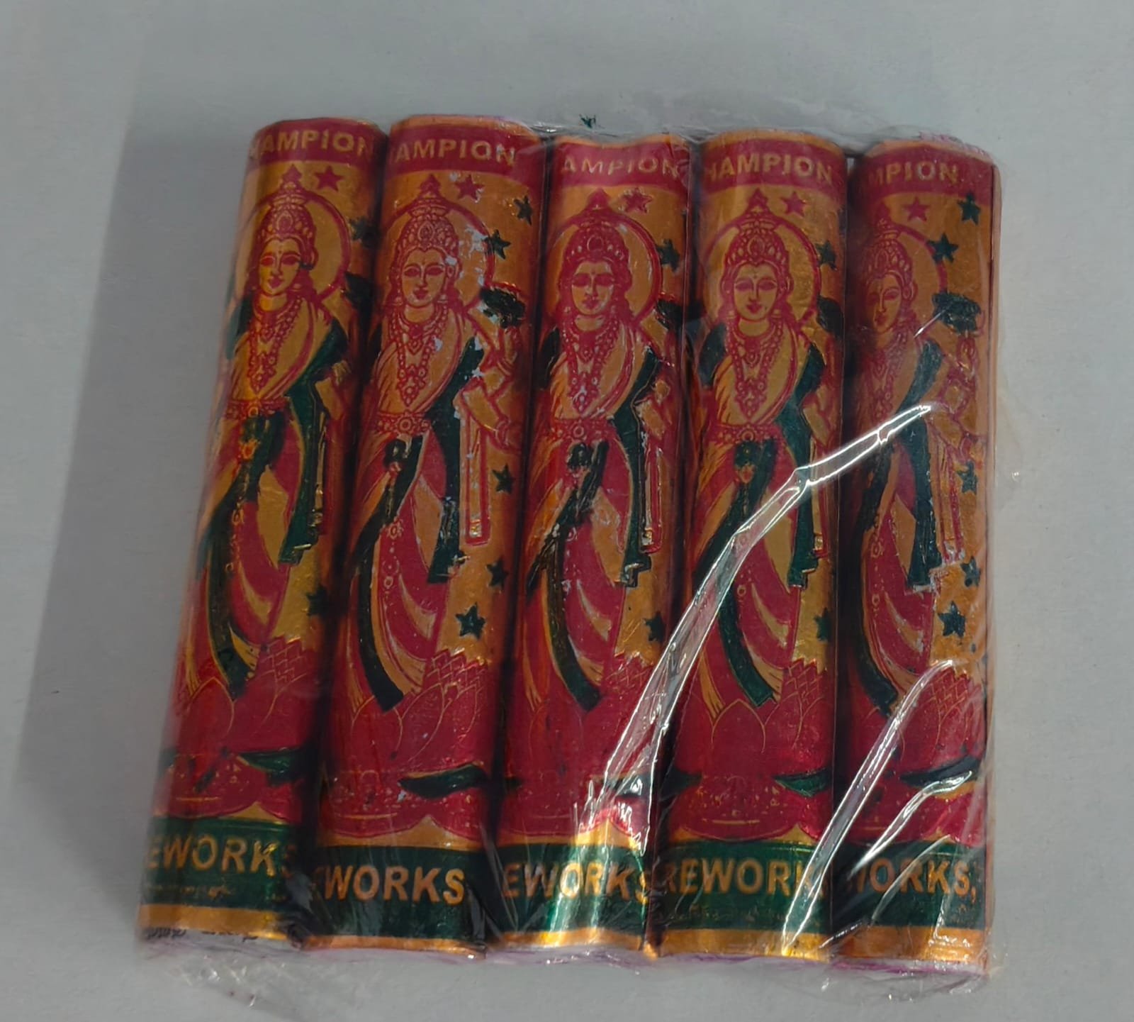 4" Gold Lakshmi 5Pcs (1Pocket)
